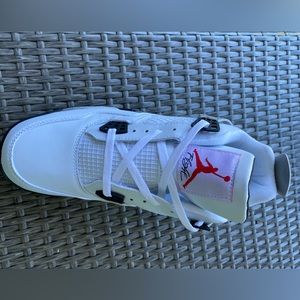 Jordan 4 Cement